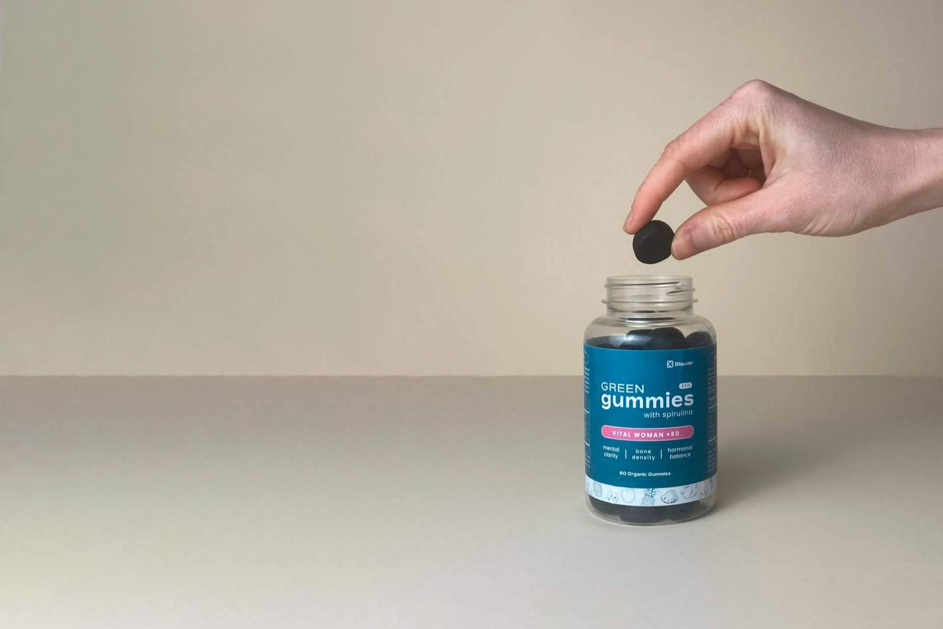 La espirulina se une a las plantas medicinales en unas gominolas pensadas para la etapa de la menopausia