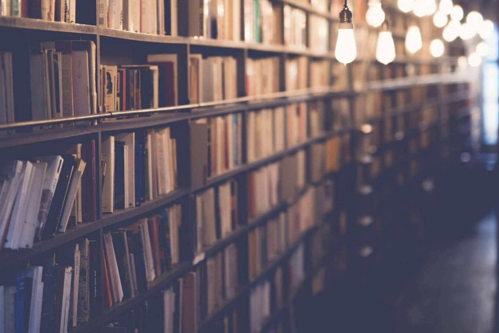 Cómo hacer un ensayo; una guía para pensar antes de escribir