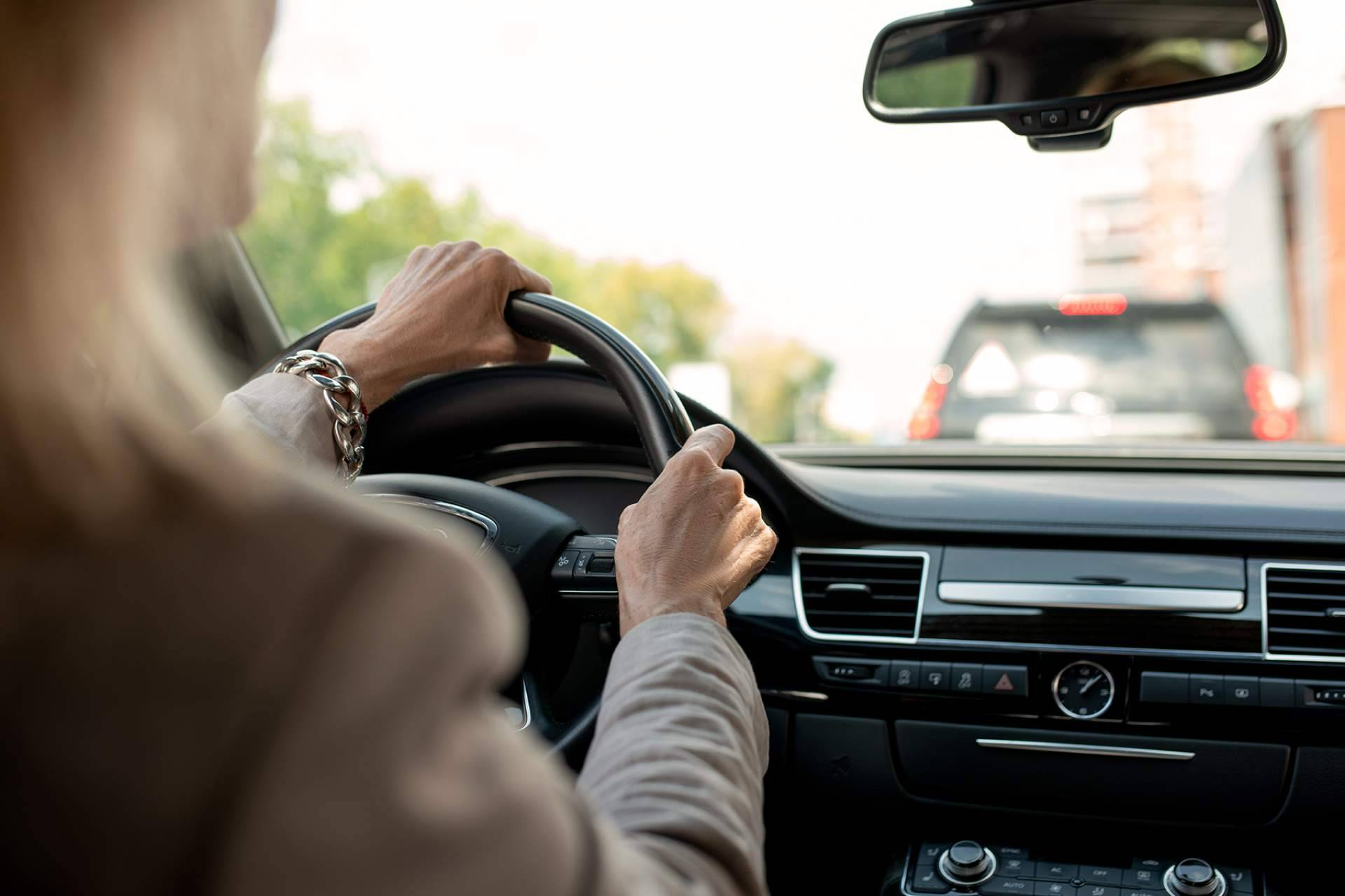 Inteliens sitúa a Línea Directa entre los seguros de coche mejor valorados en España
