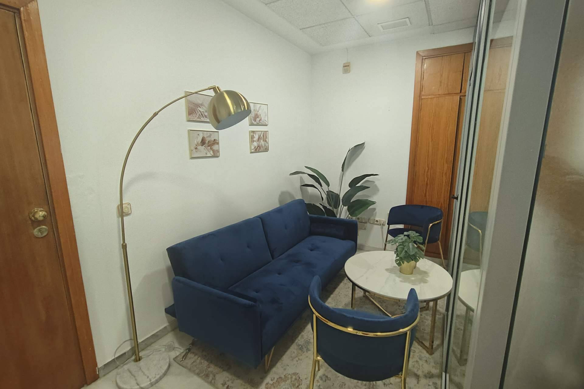 Tratamientos de desintoxicación y rehabilitación en el centro de adicciones Liberadict en Sevilla
