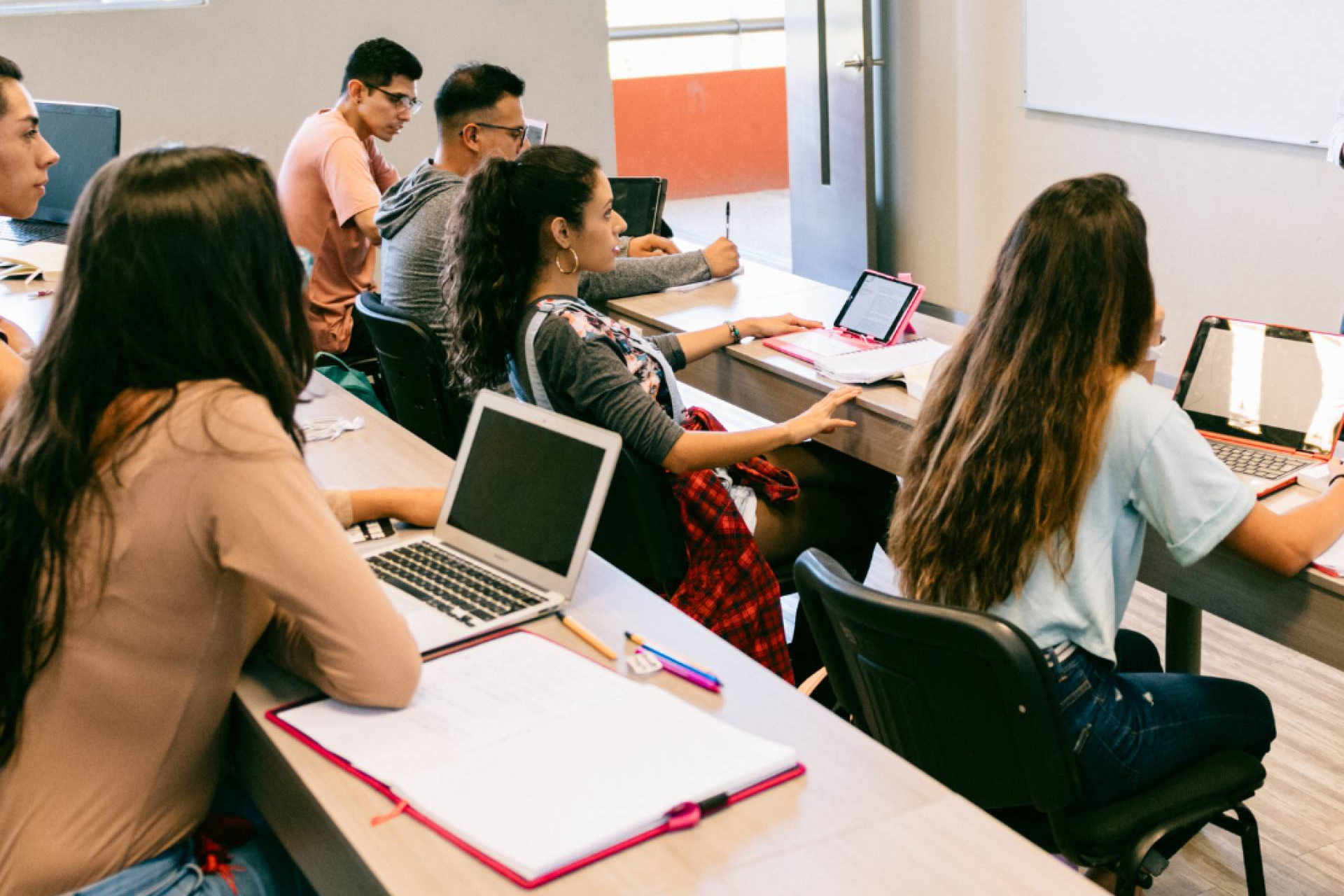 Formación orientada al empleo, ISED abre inscripciones para su convocatoria de marzo