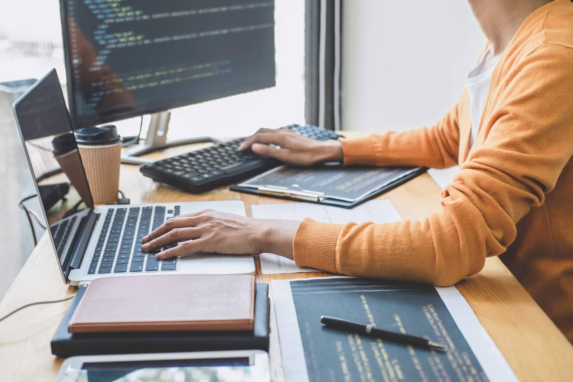 El desarrollo de productos digitales marca el salto del outsourcing al Tech Partnership con Creative Coefficient como referencia
