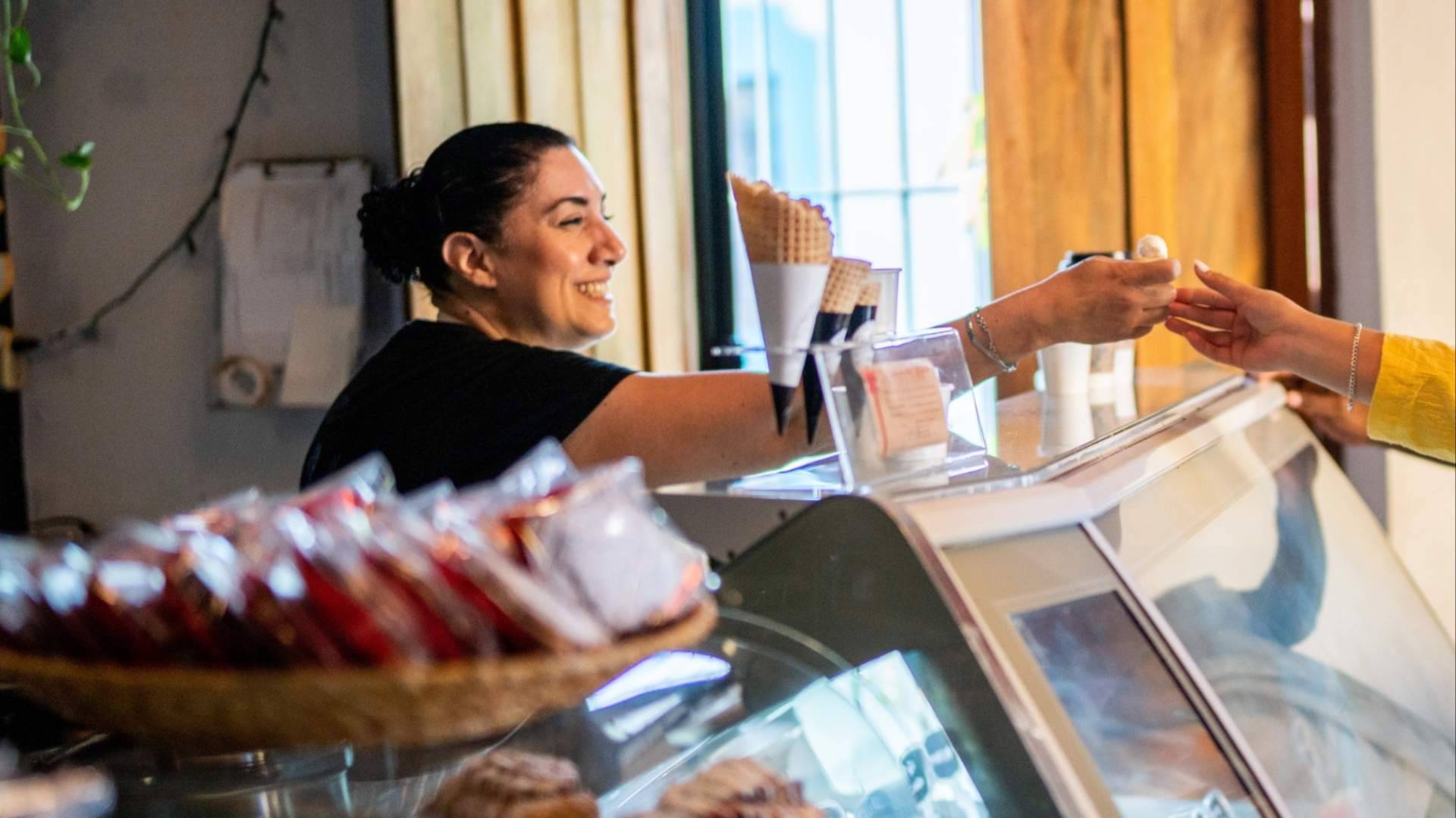 Los italianos que desean vivir y emprender en España encuentran apoyo en TODO ITALIANO y TODO ITALIANO BARCELONA