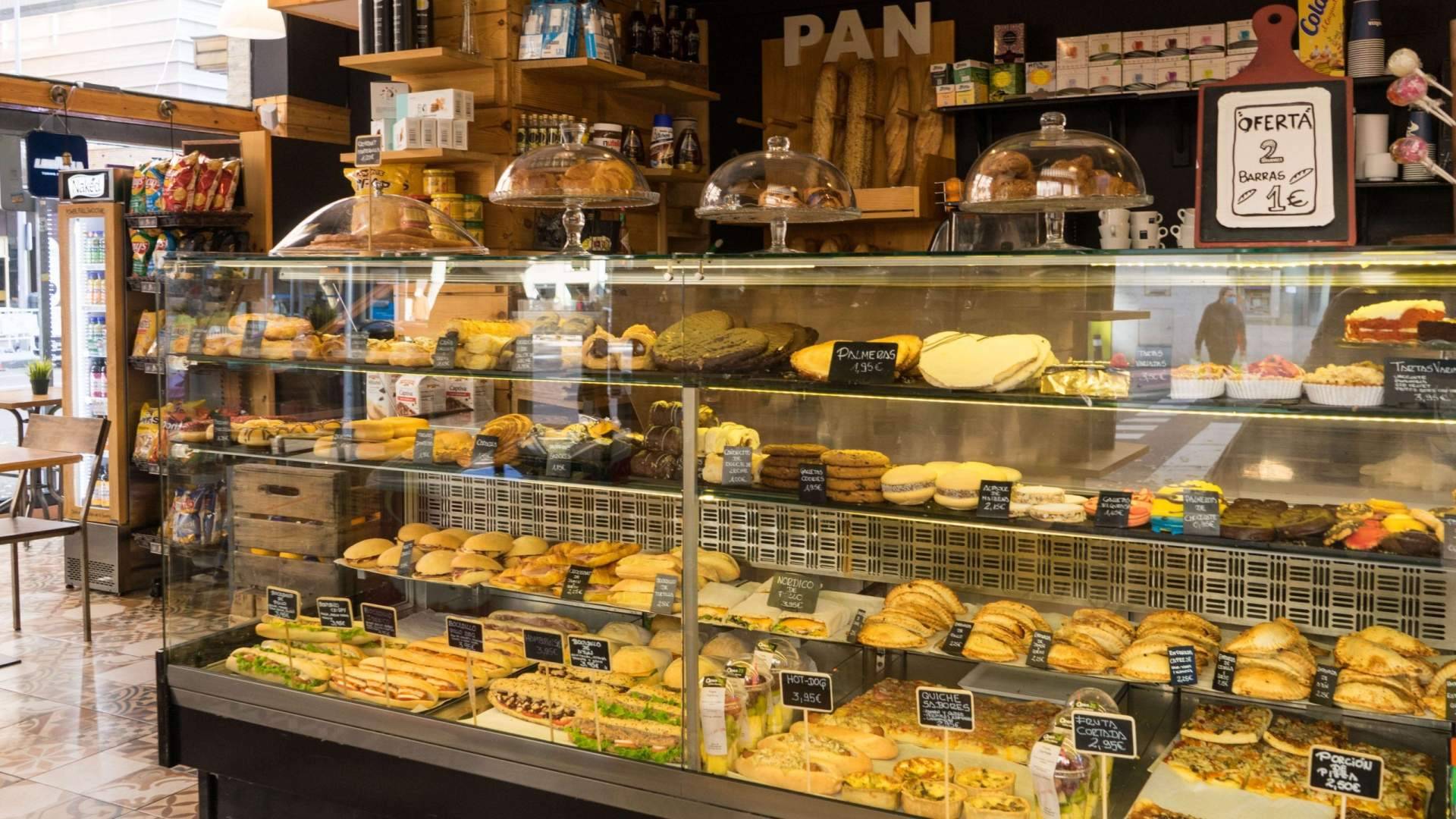 La trastienda de Open25, el refugio madrileño donde el café italiano de calidad nunca se apaga